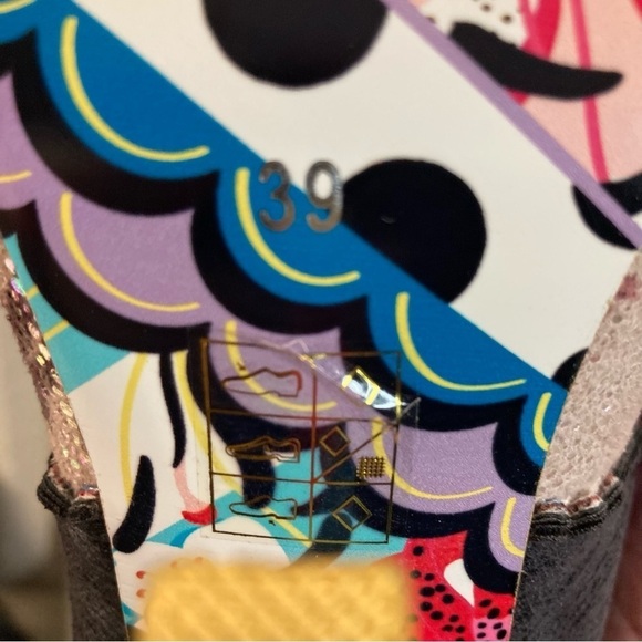 IRREGULAR CHOICE Sz 39 Metallic Sparkle Heel Bow Laser Cutouts Almond  Toe Shoes - Picture 14 of 14